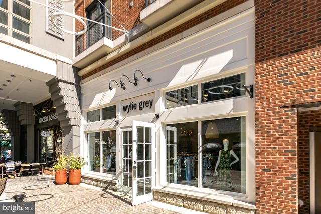 5601 VERNON PL, Bethesda, MD 20817