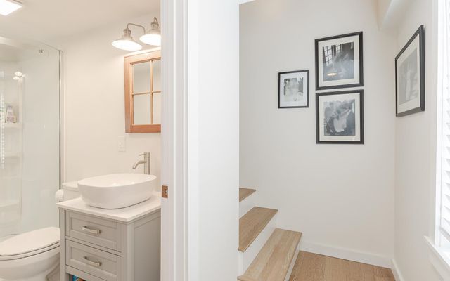 31 Pleasant Street, Walpole, NH 03608