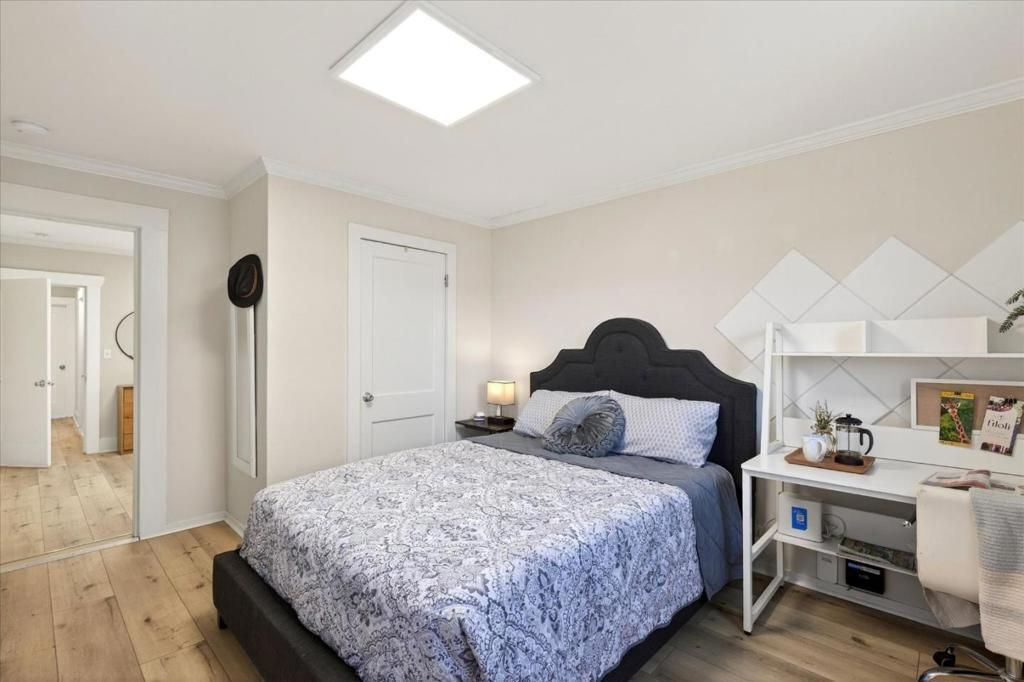 Image 15 of property listing at 2451 65th Avenue, Oakland, CA 94605