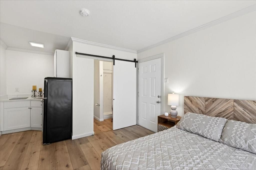 Image 20 of property listing at 2451 65th Avenue, Oakland, CA 94605