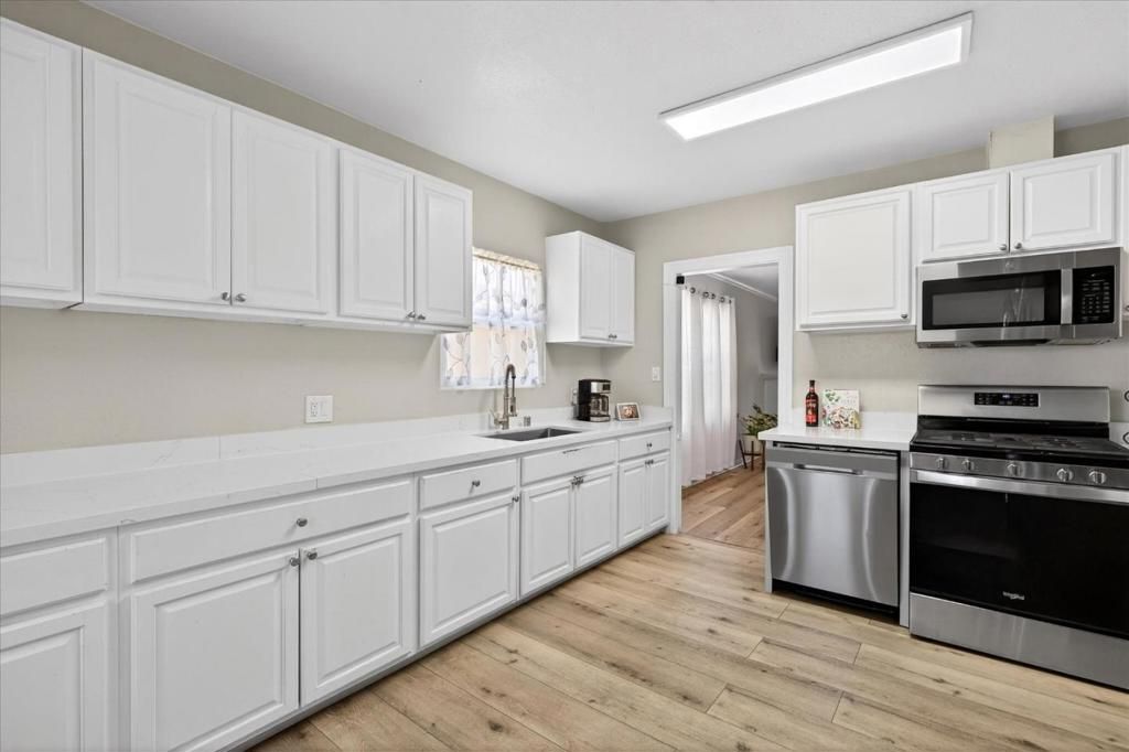 Image 8 of property listing at 2451 65th Avenue, Oakland, CA 94605