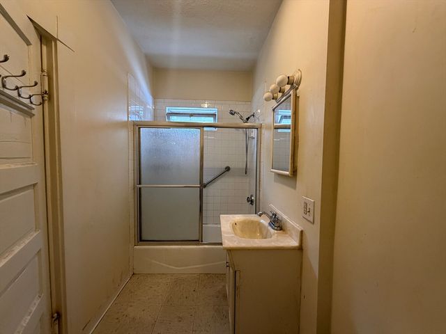 140 Lowell Street 1, Methuen, MA 01844