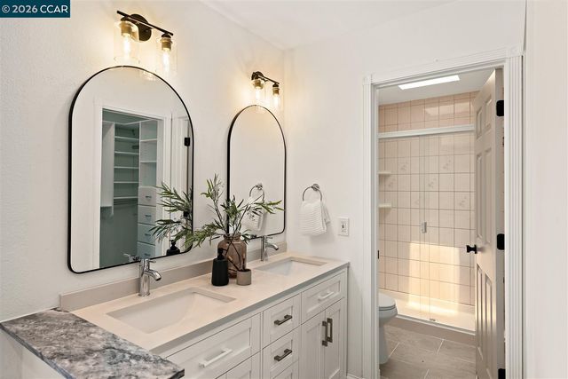 1316 Pineview Ln, Concord, CA 94521