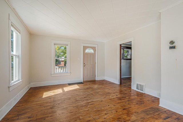 1561 W PROSPECT AVENUE, Appleton, WI 54914