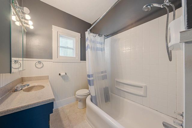 1561 W PROSPECT AVENUE, Appleton, WI 54914