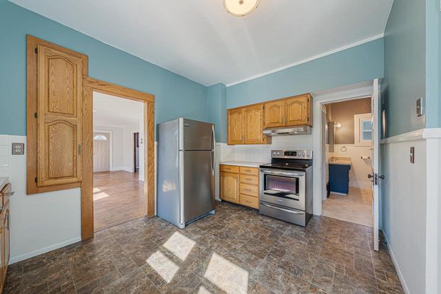 1561 W PROSPECT AVENUE, Appleton, WI 54914