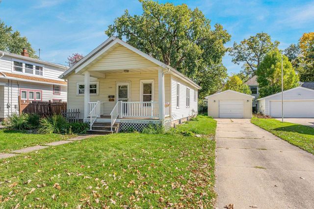 1561 W PROSPECT AVENUE, Appleton, WI 54914