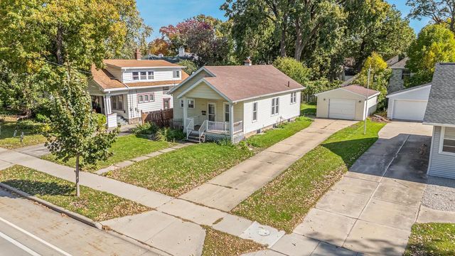 1561 W PROSPECT AVENUE, Appleton, WI 54914