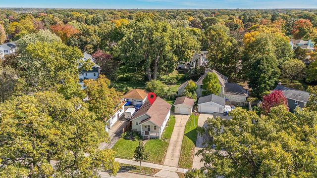 1561 W PROSPECT AVENUE, Appleton, WI 54914