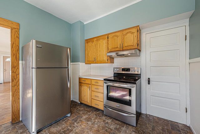1561 W PROSPECT AVENUE, Appleton, WI 54914