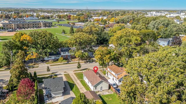 1561 W PROSPECT AVENUE, Appleton, WI 54914