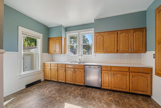 1561 W PROSPECT AVENUE, Appleton, WI 54914