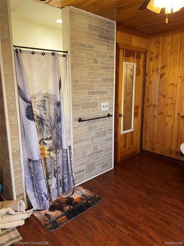6827 Lapeer Road, Kimball, MI 48074
