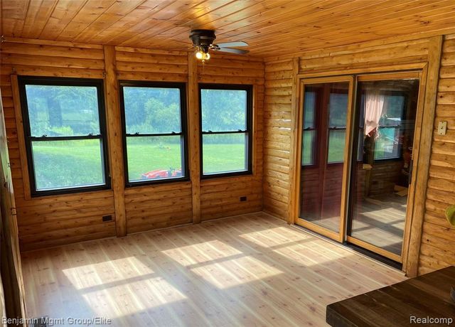 6827 Lapeer Road, Kimball, MI 48074