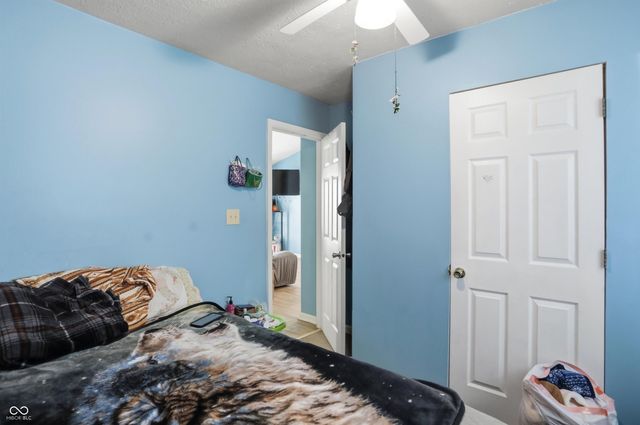 9610 English Oak Place, Indianapolis, IN 46235