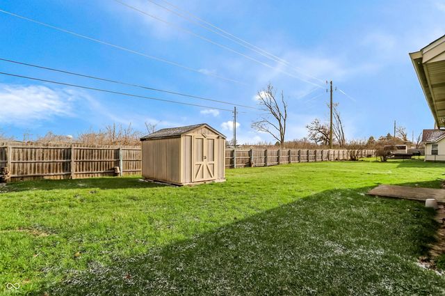 9610 English Oak Place, Indianapolis, IN 46235