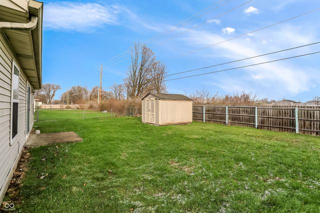 9610 English Oak Place, Indianapolis, IN 46235