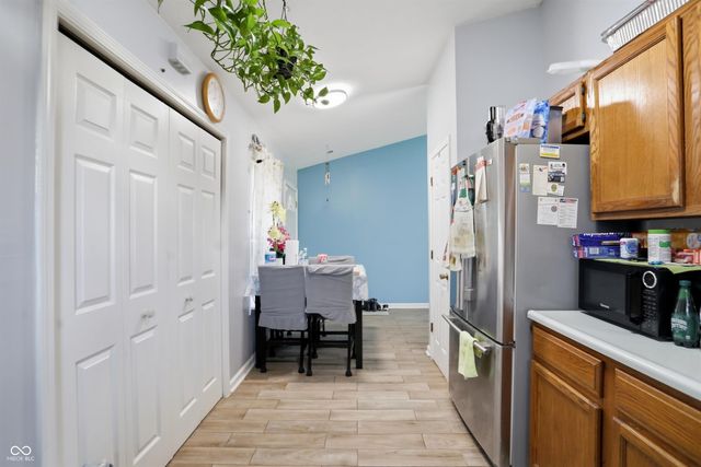 9610 English Oak Place, Indianapolis, IN 46235