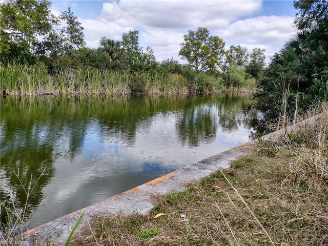 2105 NE 27th ST, Cape Coral, FL 33909
