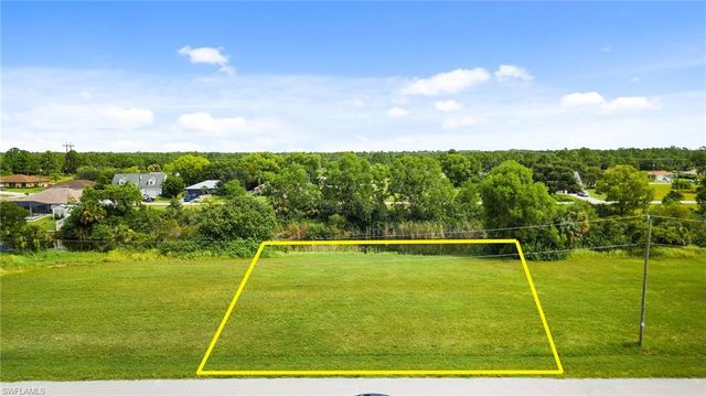 2105 NE 27th ST, Cape Coral, FL 33909