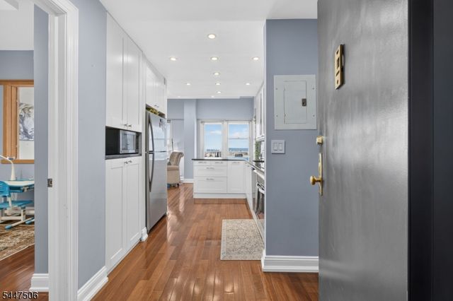 6600 Kennedy Blvd E Apt 23J 23J, West New York Town, NJ 07093