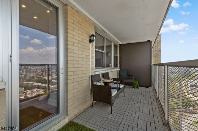 6600 Kennedy Blvd E Apt 23J 23J, West New York Town, NJ 07093