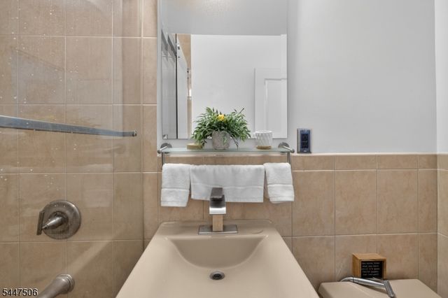 6600 Kennedy Blvd E Apt 23J 23J, West New York Town, NJ 07093