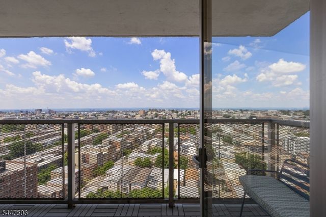 6600 Kennedy Blvd E Apt 23J 23J, West New York Town, NJ 07093