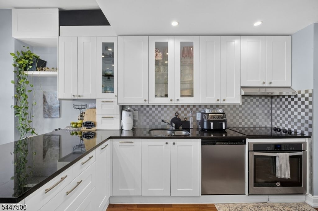 6600 Kennedy Blvd E Apt 23J 23J, West New York Town, NJ 07093 — photo 4