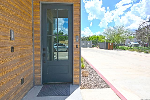1208 N Academy Ave # 3207, New Braunfels, TX 78130