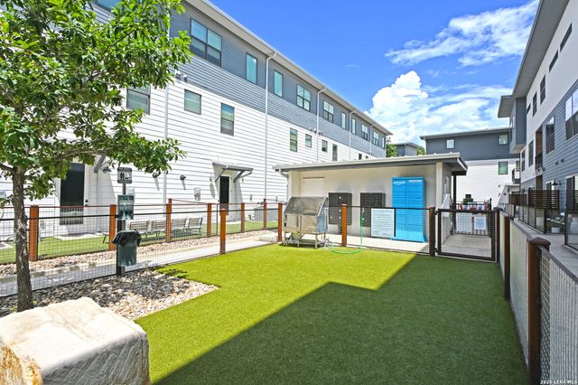 1208 N Academy Ave # 3207, New Braunfels, TX 78130