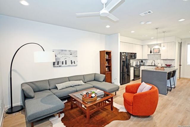 1208 N Academy Ave # 3207, New Braunfels, TX 78130