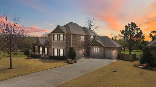 5125 Sagely Lane, Fayetteville, AR 72703