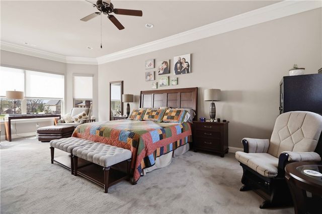 5125 Sagely Lane, Fayetteville, AR 72703