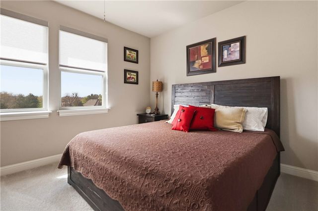 5125 Sagely Lane, Fayetteville, AR 72703