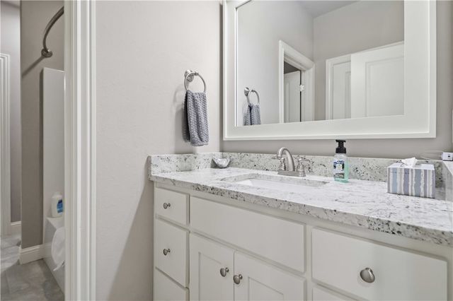 5125 Sagely Lane, Fayetteville, AR 72703