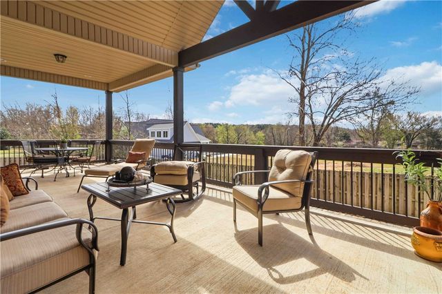 5125 Sagely Lane, Fayetteville, AR 72703