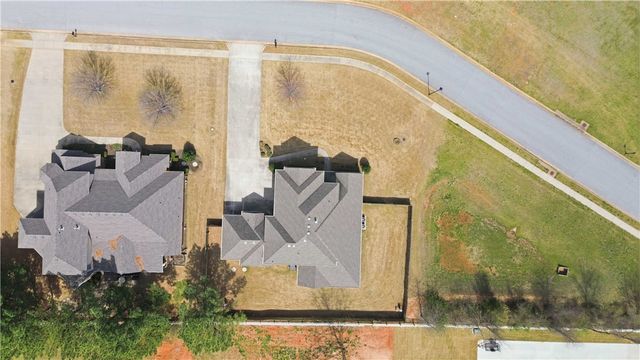 5125 Sagely Lane, Fayetteville, AR 72703