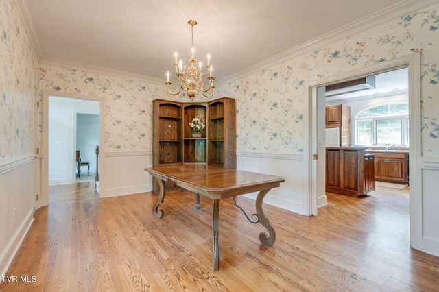 1005 Huntington Court, Kingsport, TN 37660