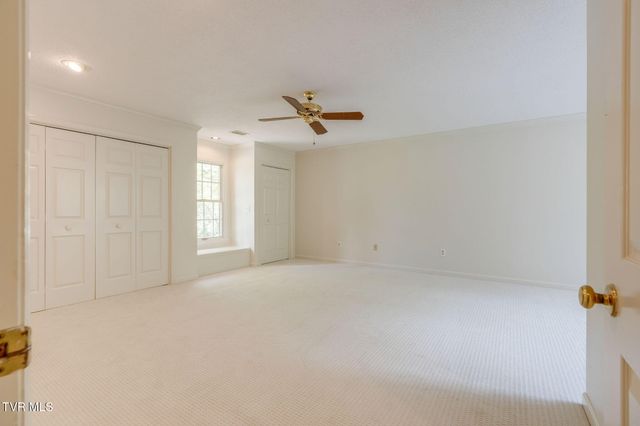 1005 Huntington Court, Kingsport, TN 37660