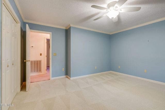 1005 Huntington Court, Kingsport, TN 37660