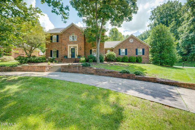 1005 Huntington Court, Kingsport, TN 37660