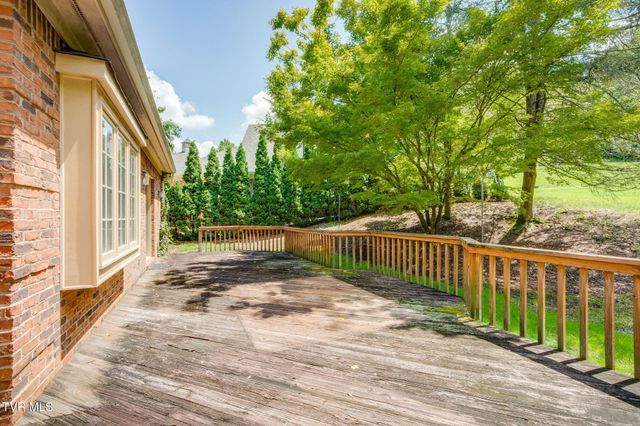 1005 Huntington Court, Kingsport, TN 37660