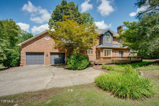 1005 Huntington Court, Kingsport, TN 37660