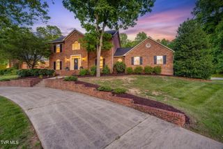 1005 Huntington Court, Kingsport, TN 37660