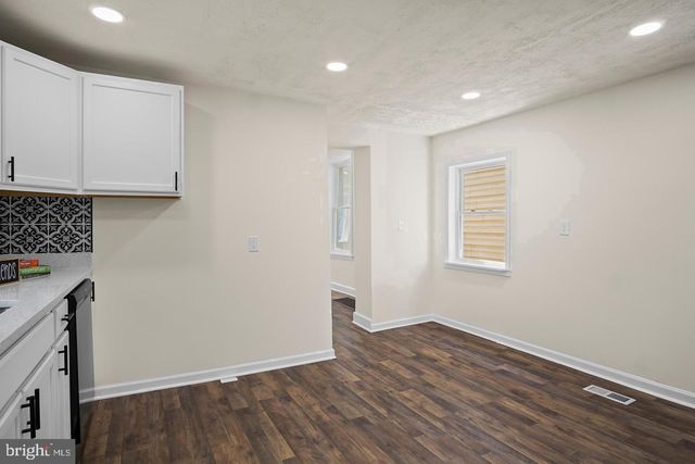 243 N LOCUST ST, Hagerstown, MD 21740