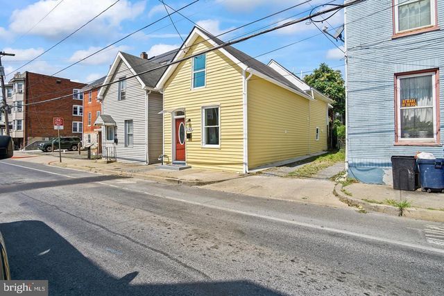 243 N LOCUST ST, Hagerstown, MD 21740