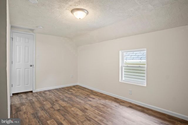 243 N LOCUST ST, Hagerstown, MD 21740