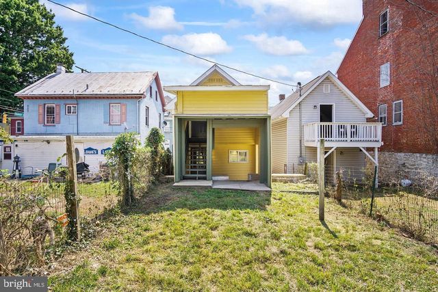 243 N LOCUST ST, Hagerstown, MD 21740