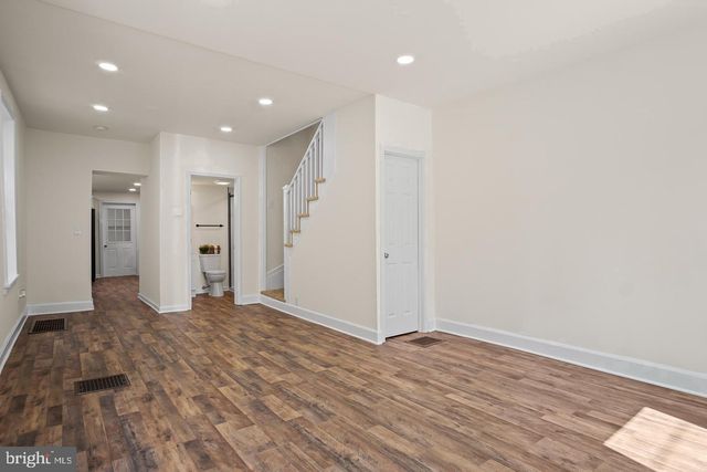 243 N LOCUST ST, Hagerstown, MD 21740